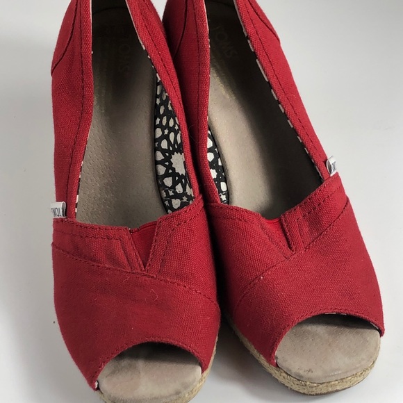 Womens red Toms wedges size W9 - Picture 3 of 7